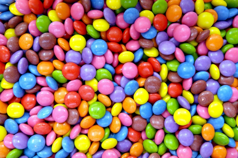 confiserie-GRASSE-min_smarties_confectionery_lenses-1150911